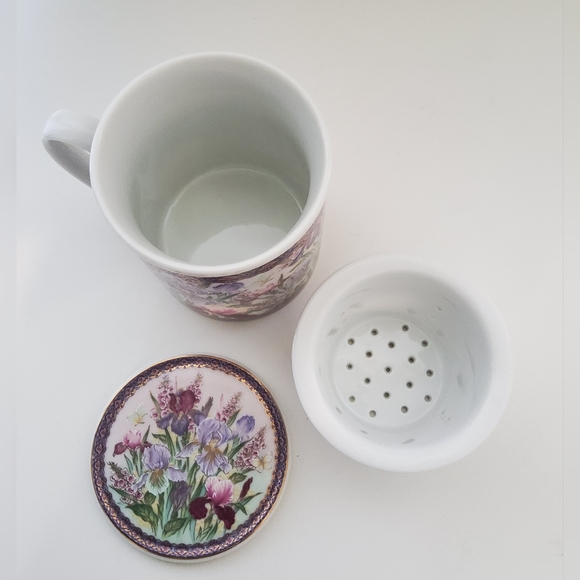 Vintage Windward ceramic floral tea cup with lid and strainer - Picture 4 of 5